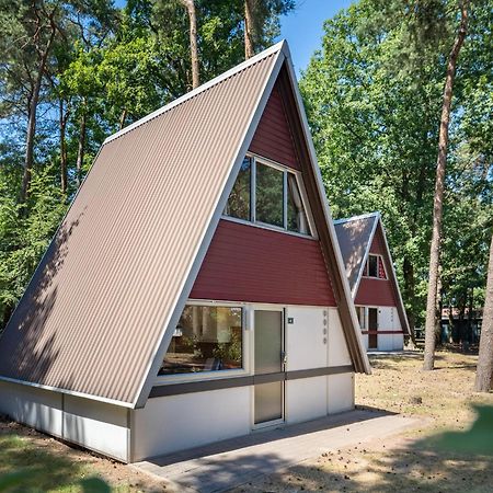 Restyled Bungalow With Dishwasher, In Natural Surroundings Mierlo Kültér fotó
